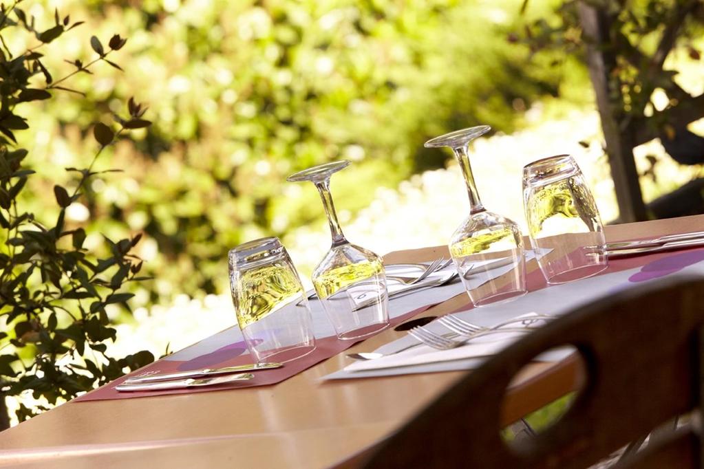Greet Hotel Chatellerault Exterior photo