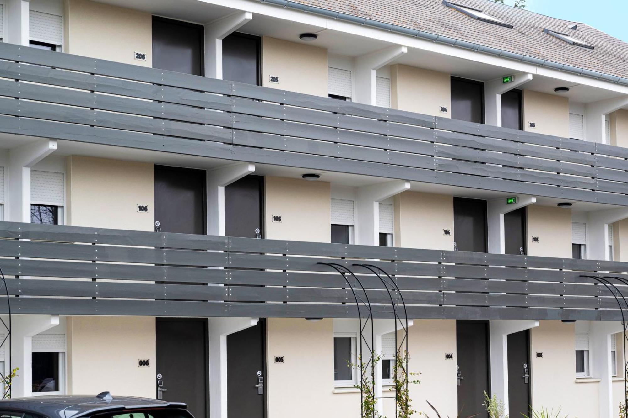 Greet Hotel Chatellerault Exterior photo